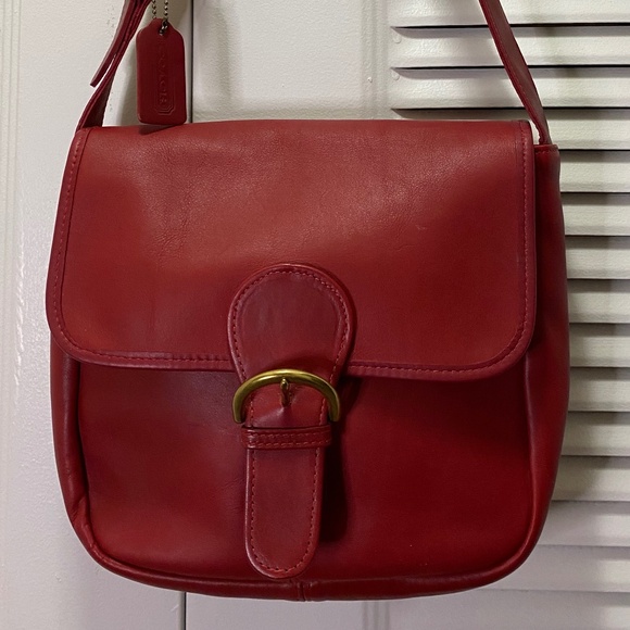 Coach Handbags - Coach Vintage Legacy Bedford Saddle Mail Flap Shoulder Bag